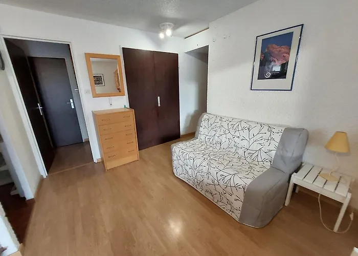 Апартаменты Chaleureux Pres Des Pistes, 4 Pers, - Fr-1-516-42