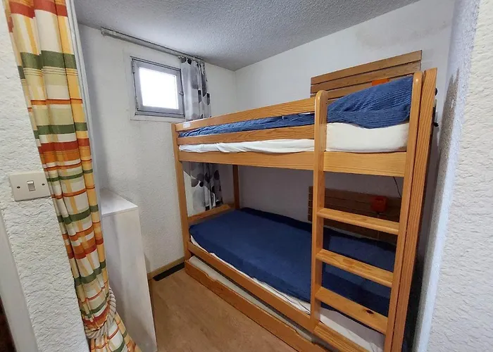 Chaleureux Pres Des Pistes, 4 Pers, - Fr-1-516-42 Апартаменты Ле дез Альп