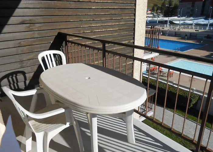 Апартаменты Chaleureux Pres Des Pistes, 4 Pers, - Fr-1-516-42 *